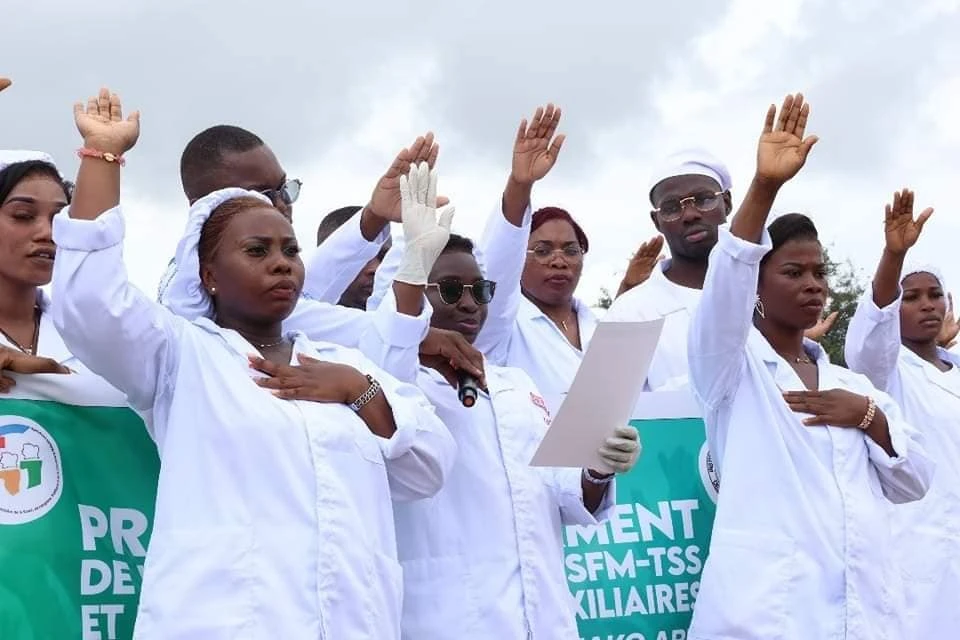 DES ETUDIANTS A INFAS ABIDJAN (PH:DR)