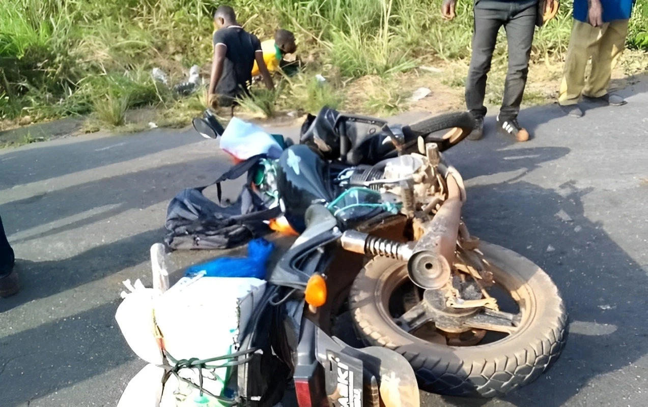 Issia : Une collision entre deux motos fait un mort et un blessé grave