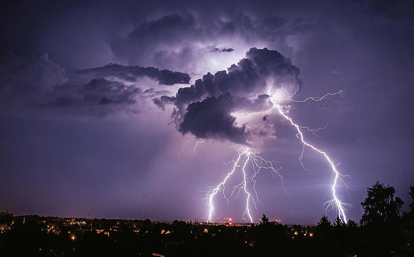 ORAGE (PH:DR)