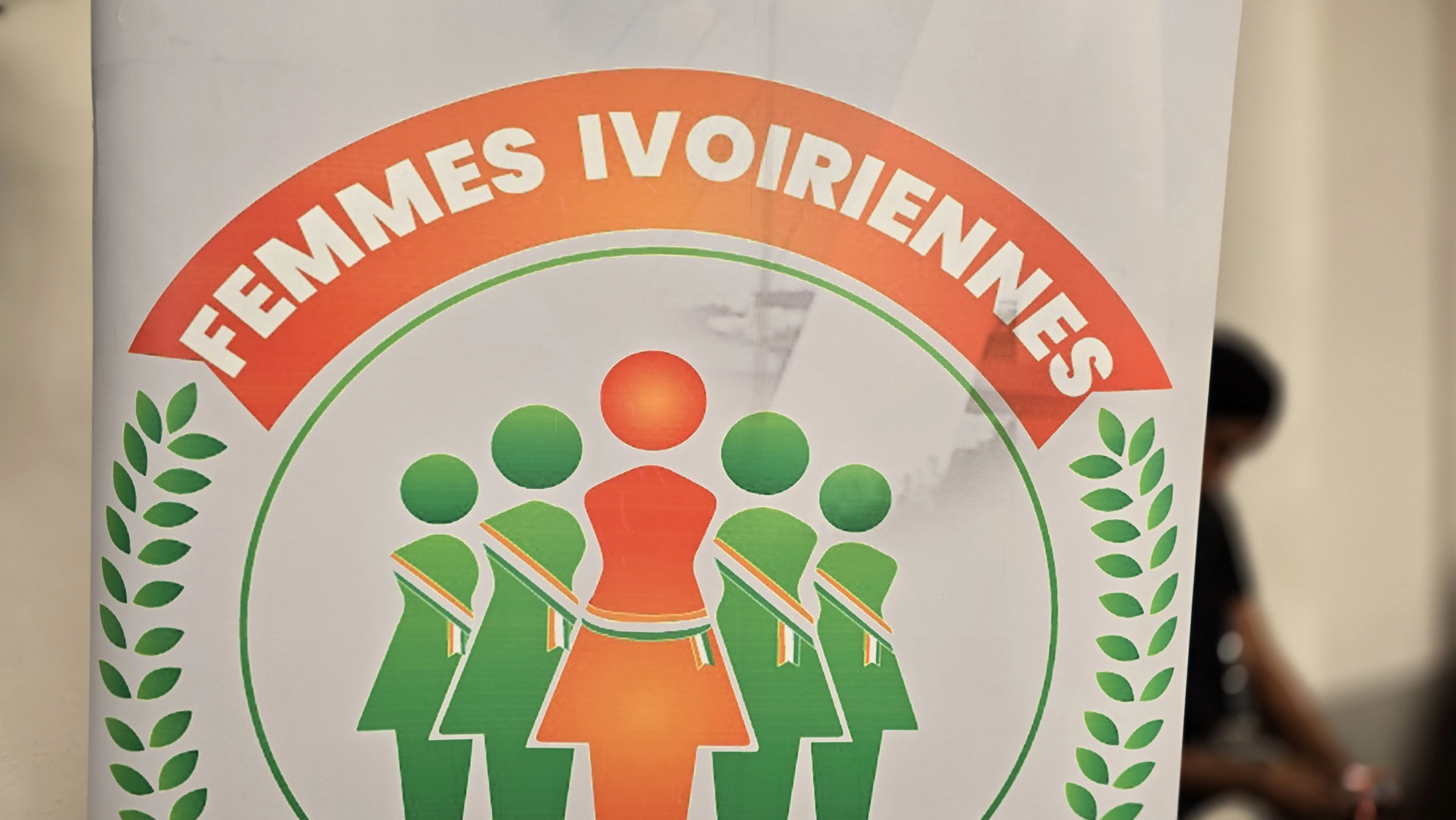 FEMMES IVOIRIENNES EN POLITIQUE (PH.DR)