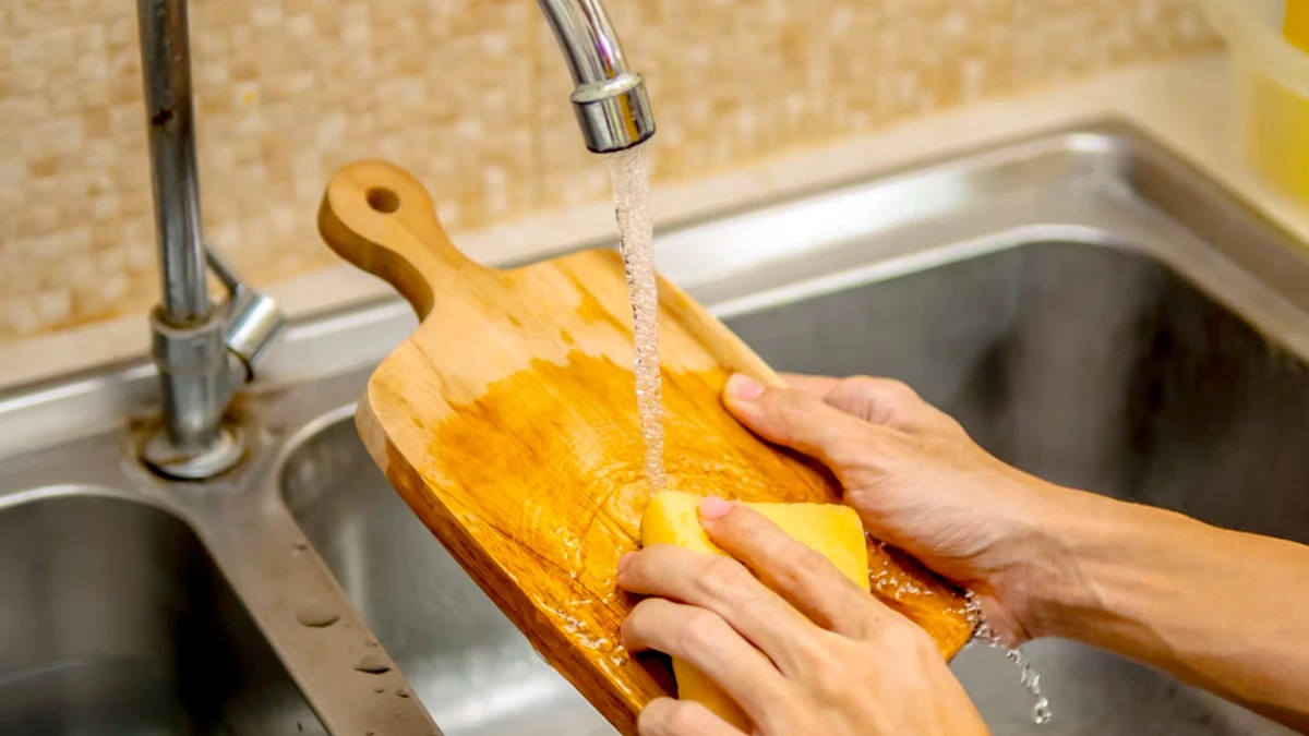 Protect Your Cutting Board: The Clever Trick That Changes Cooking and Saves You Time