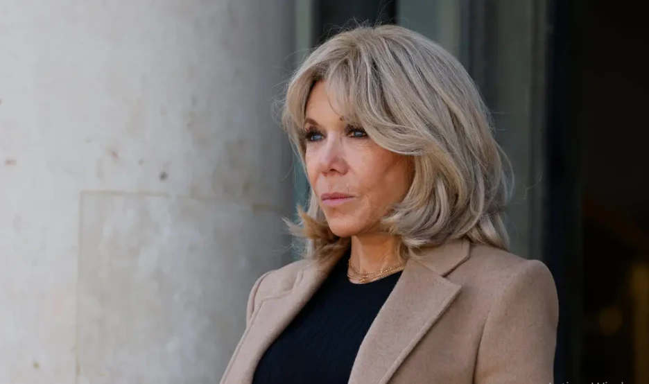 Insultes et rumeurs en ligne contre Brigitte Macron : 10 cyberharceleurs condamnés à 6 mois de prison ferme