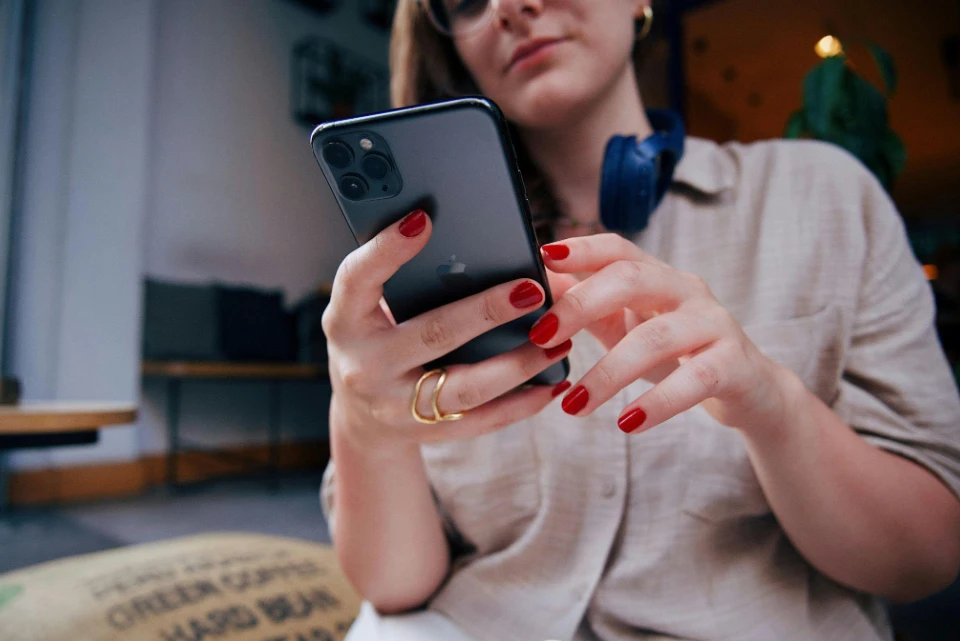 Parieurs réguliers vs occasionnels : les vraies différences qui comptent