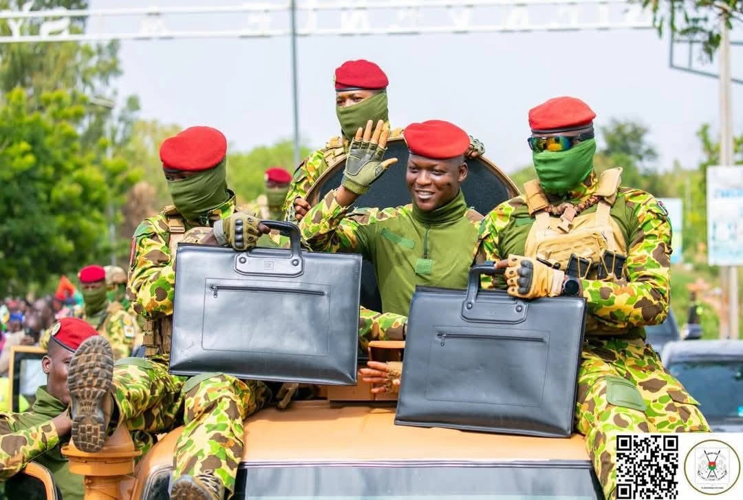 Pas de besoin de démocratie : Ibrahim Traoré ne fait-il pas l’apologie des coups d’Etat ?