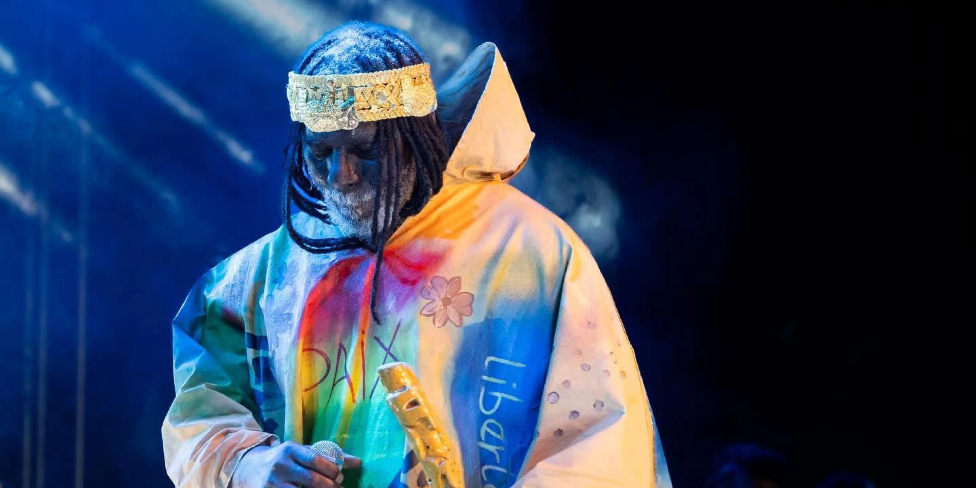 « Ici ce n’est pas coupé décalé »: Tiken Jah s’explique après avoir sèchement recadré une fan au MASA