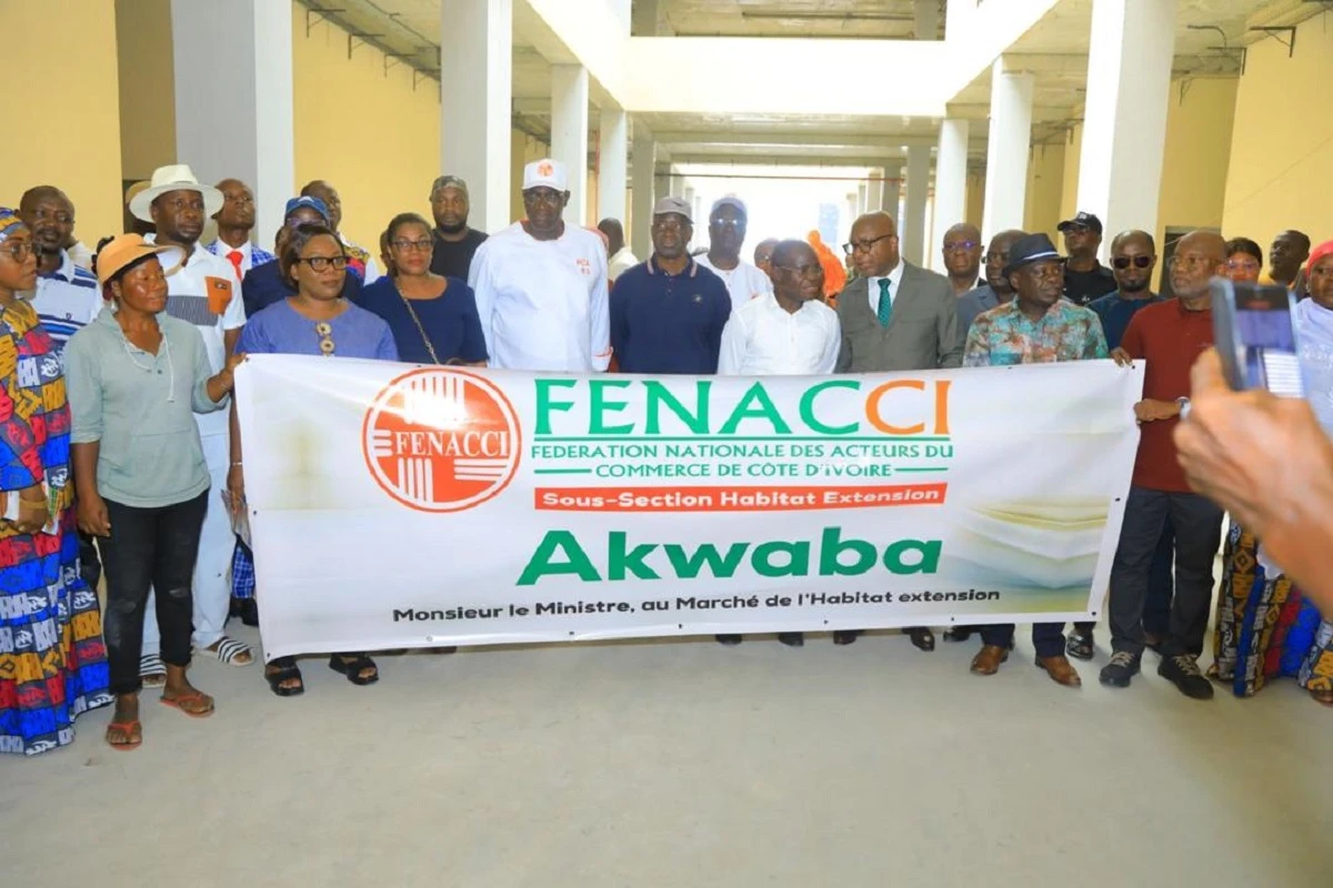 Adjamé : Le ministre Kalil Konaté visite les marchés Gouro et Habitat Soumahoro Farikou