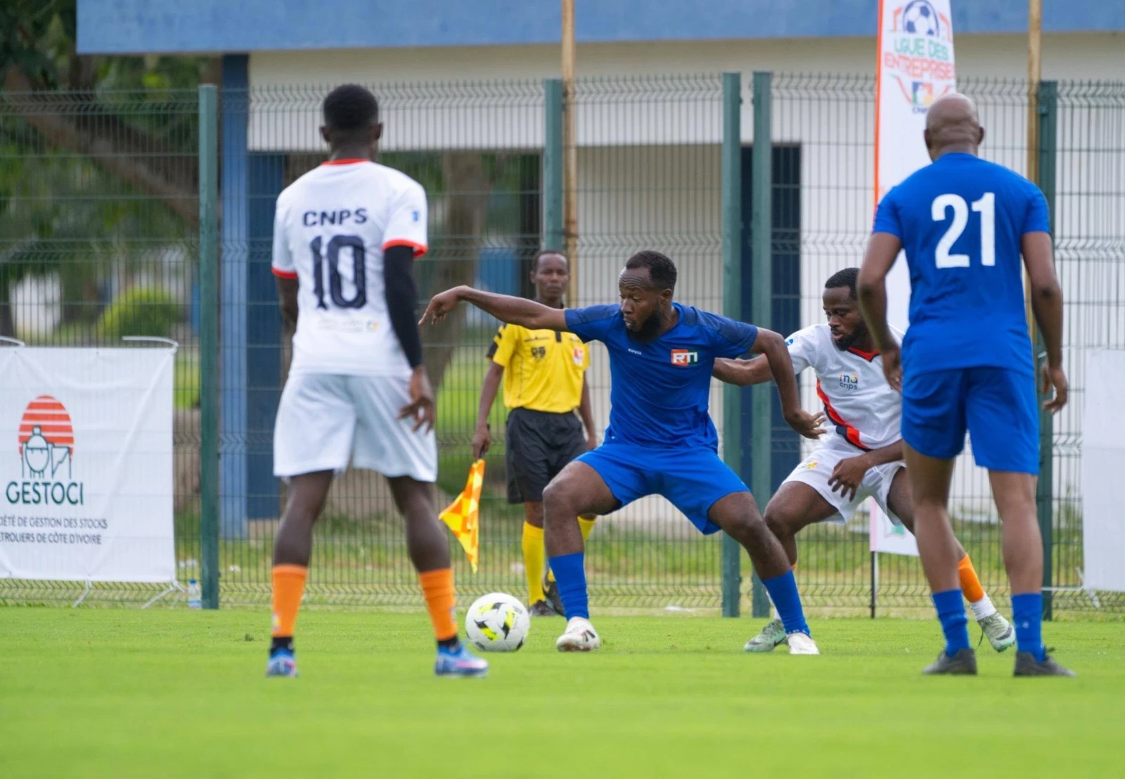 Ligue des Entreprises "CNPS 2026": Une première journée riche en buts