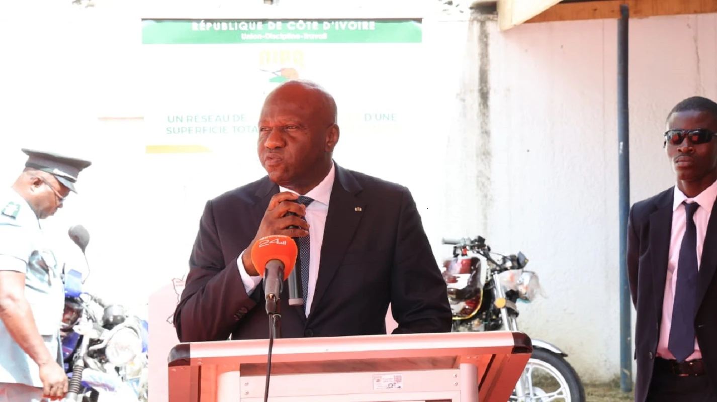 En visite à l’OIPR : le ministre Abou Bamba rassure le conservateur général et son équipe