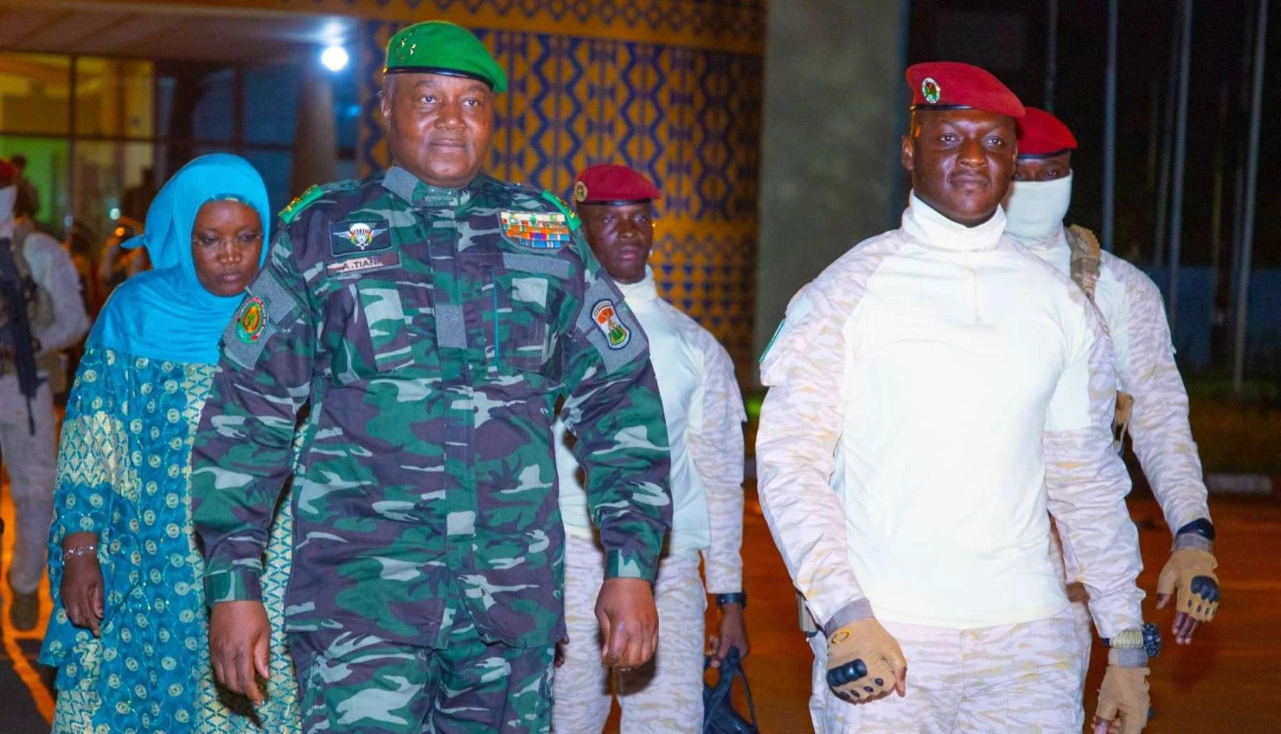 AES : Niamey suspend France 24, RFI, Jeune Afrique et 6 autres, Ouagadougou interdisait déjà TV5 Monde
