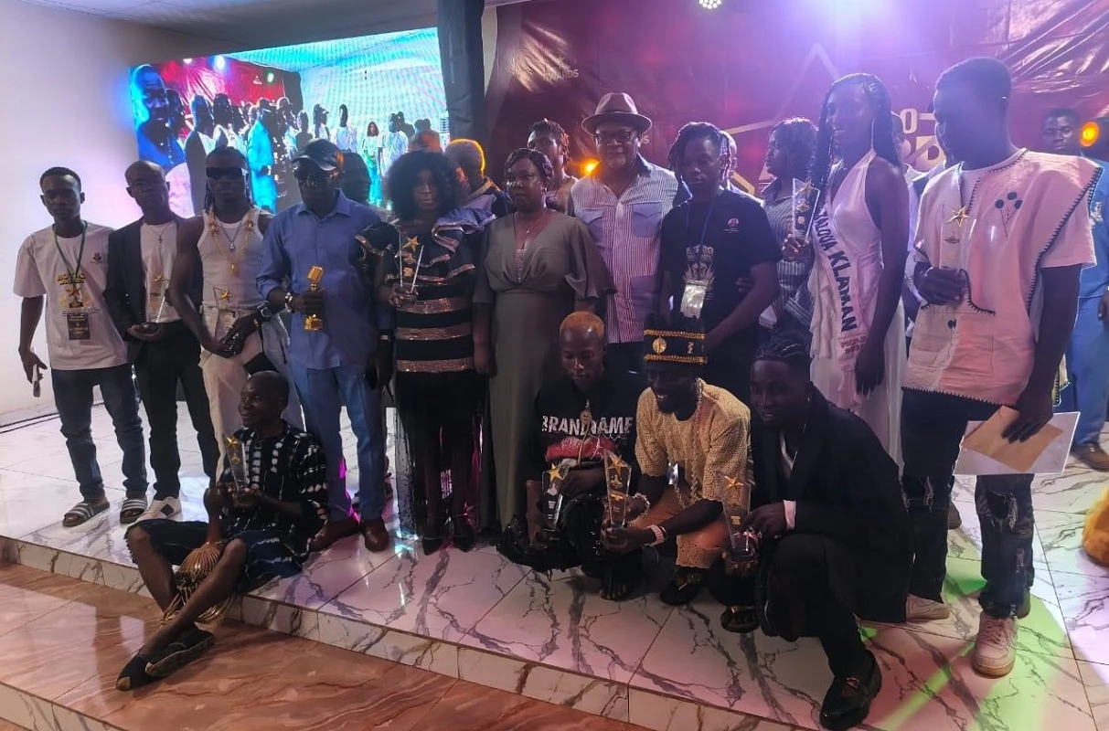 Mérite culturel :  Kouassi Choco sacré Botro Awards d'Or des meilleurs artistes 2026, l’appel de Théodore Anaud