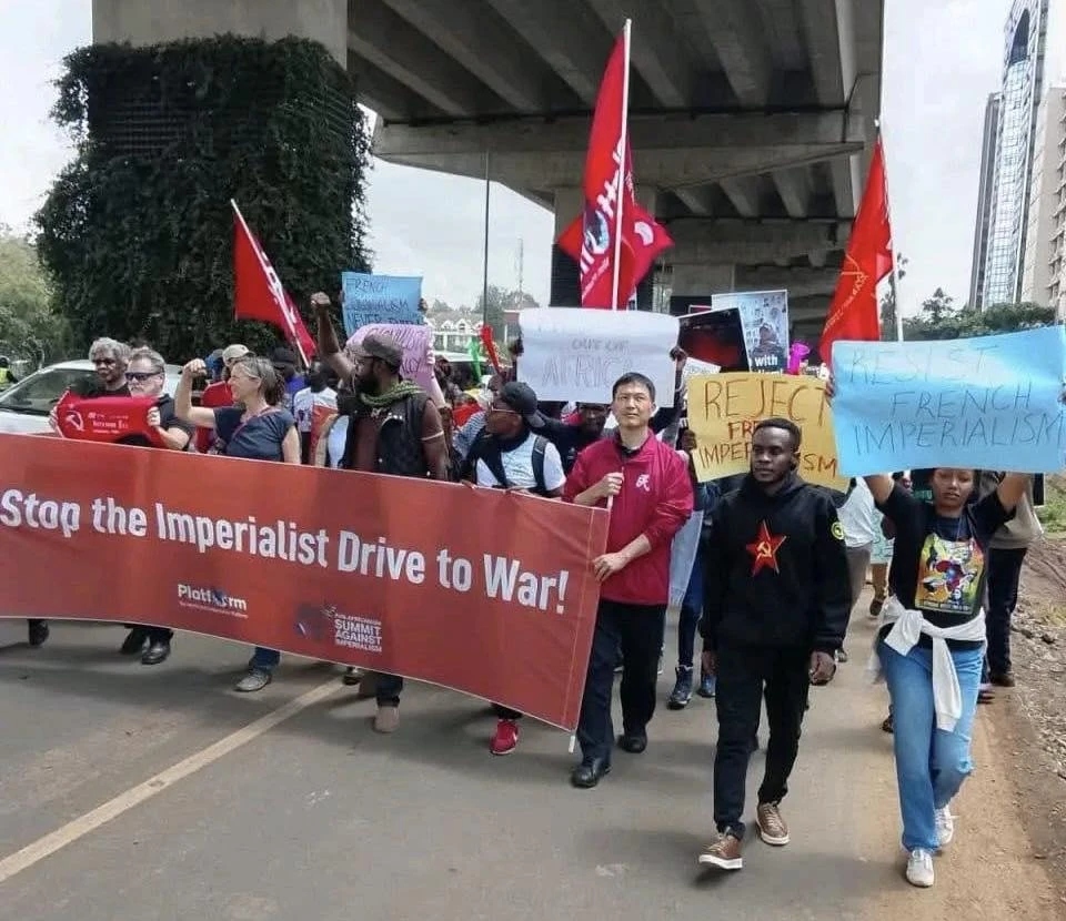 Kenya : Tensions dans la rue à Nairobi, et Macron défend sa chasse gardée