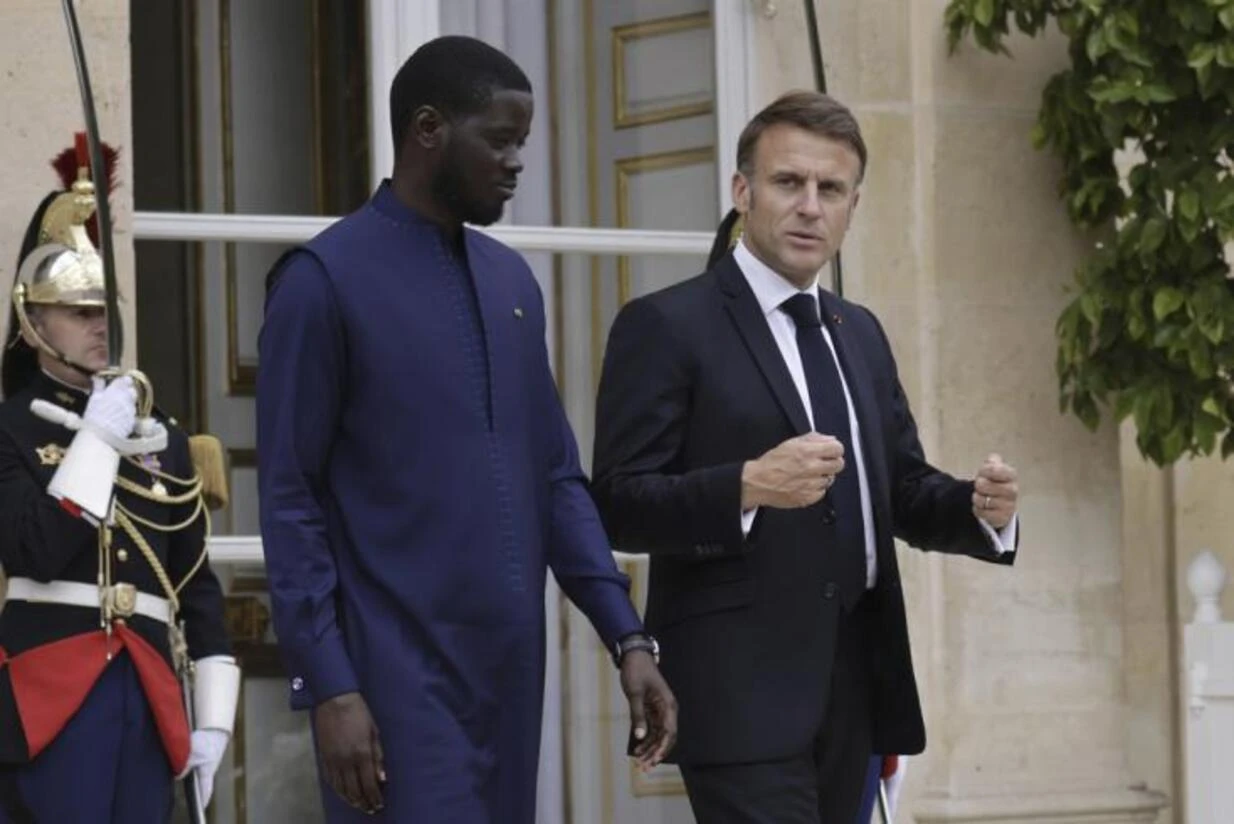 Vie politique au Sénégal : Diomaye Faye sur les traces d'Emmanuel Macron