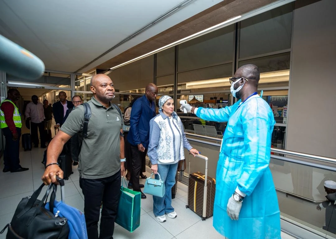 Virus Ebola: immersion au cœur du dispositif sanitaire installé à l’aéroport d’Abidjan
