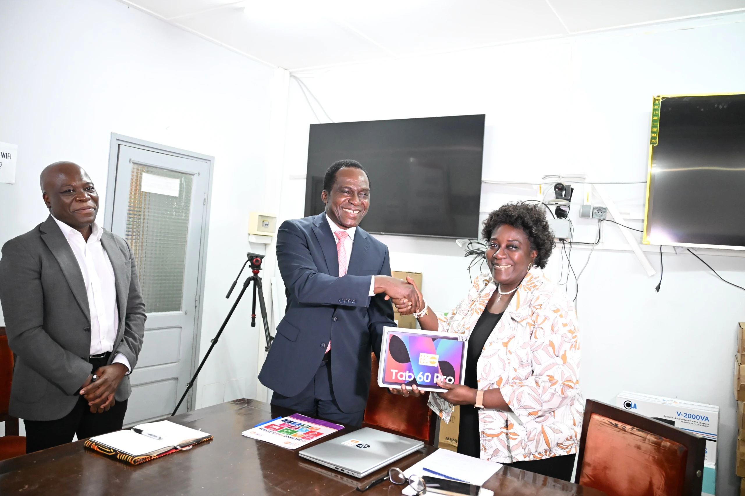 Santé : L’UNFPA renforce la digitalisation de la gestion des médicaments dans le Gôh et le Guémon