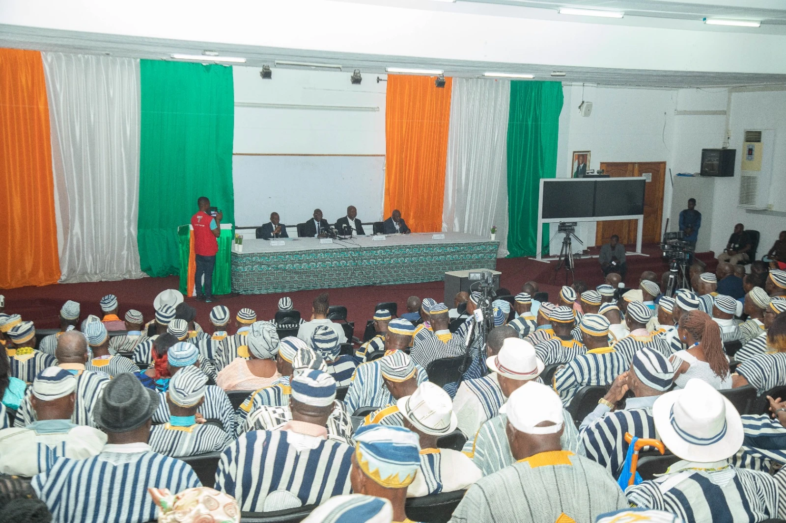 Tonkpi: Sons and Daughters of the Region Mobilize for a Solemn Tribute to Alassane Ouattara