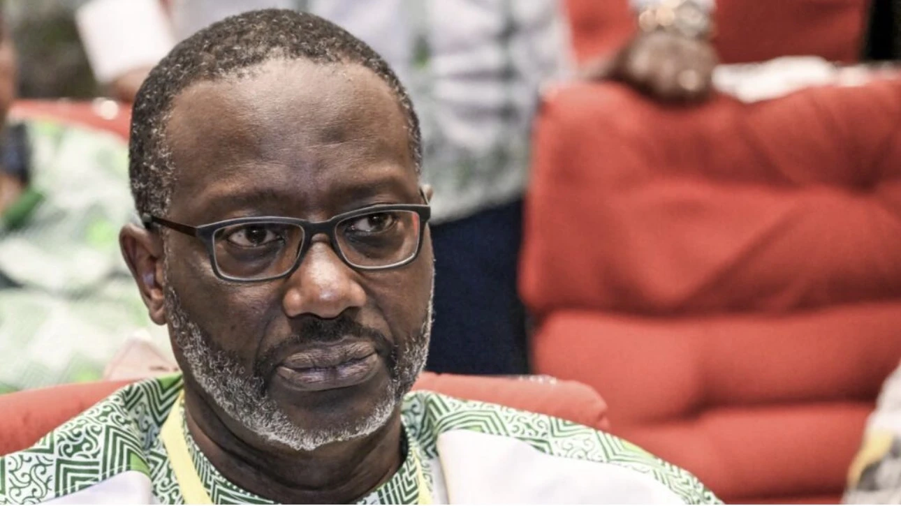 Derrière les fleurs de Thiam à Dominique Ouattara, les spéculations sur un retour négocié