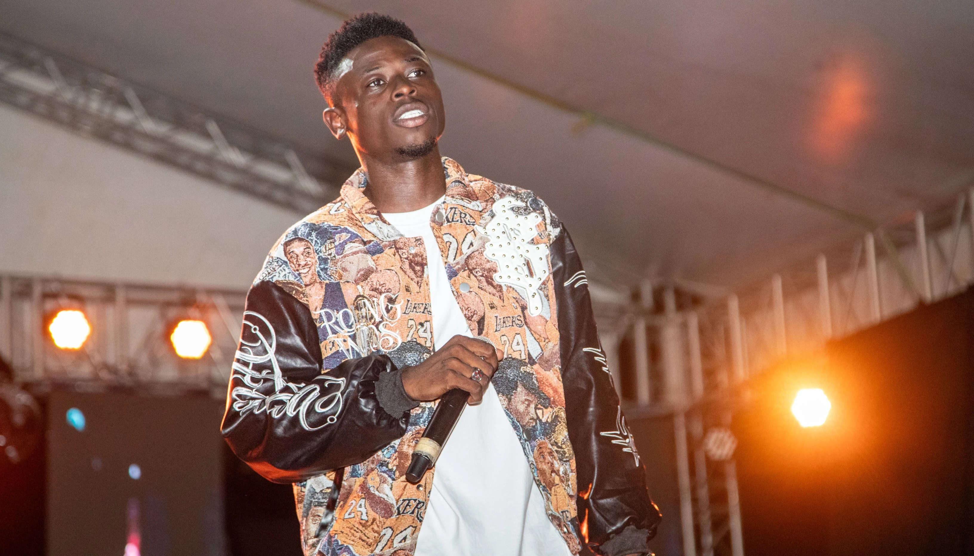 Musique: Après la polémique, MC One rêve d’un feat avec « son papa Kedjevara »