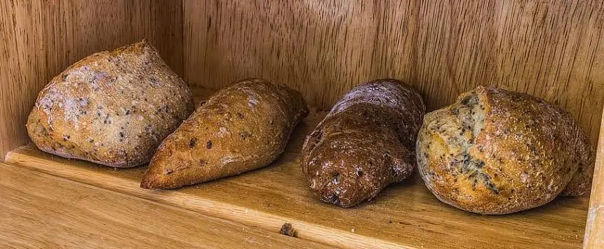 Pain qui moisit trop vite : l'astuce toute simple avec un morceau de sucre