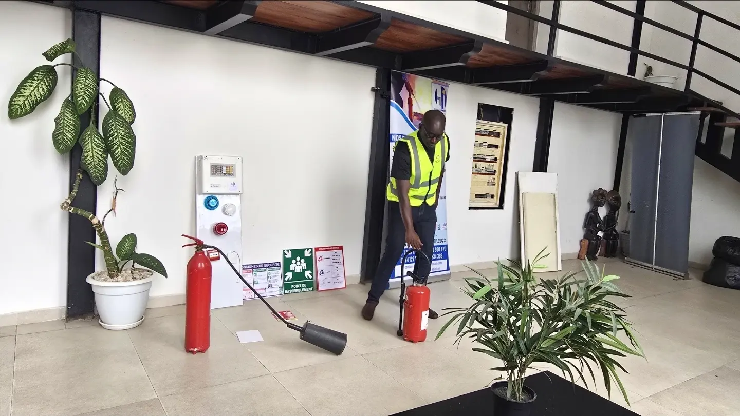 Linfodrome à l'école de la sécurité incendie : Les réflexes qui sauvent, expliqués par un expert