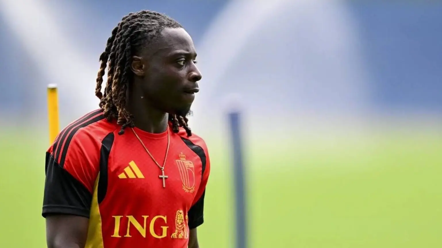 Infox ! Jérémie Doku est bel et bien le père biologique de son fils