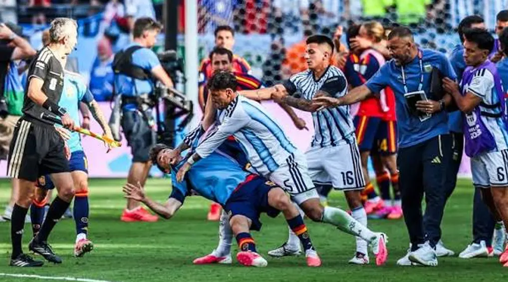 Mondial 2026 : la FIFA ouvre une procédure disciplinaire après les incidents de la finale Espagne-Argentine