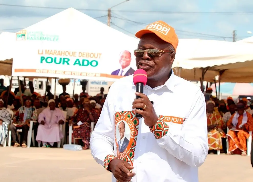 Côte d’Ivoire : Quand un don de riz chinois enflamme la toile contre Mabri Toikeusse