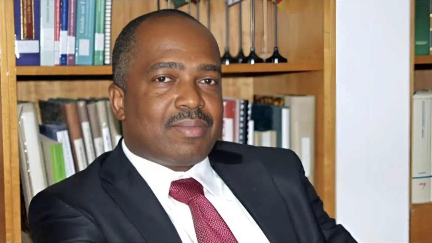 Barreau ivoirien : Me Michel Kizito Brizoua-Bi succédera à Me Loan-Messan en 2027