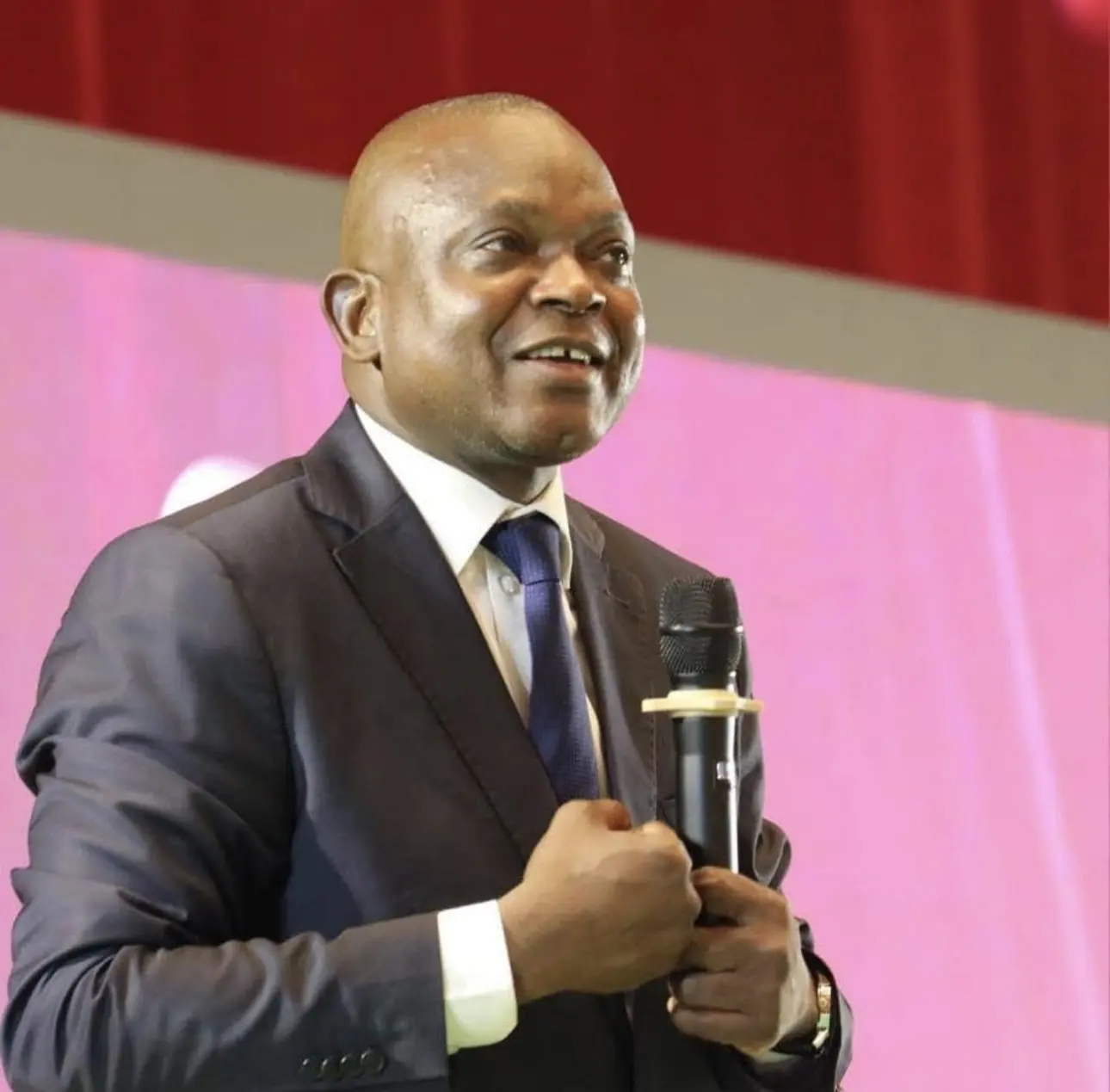 " Cette Côte d'Ivoire de la mendicité " : Vincent Toh Bi Irié alerte sur la banalisation de l'argent facile