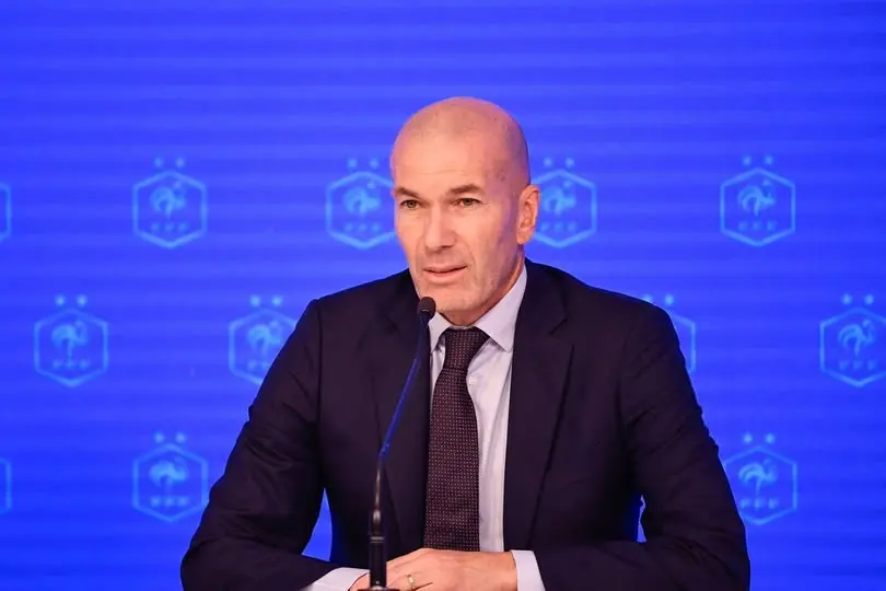 Équipe A de France : Zinédine Zidane, le nouveau coach des Bleus, appelle à " combattre le racisme "