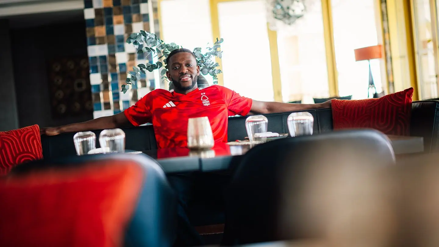Football/mercato : Ibrahim Sangaré qui se dit « être en famille » prolonge avec Nottingham Forest jusqu’en 2029