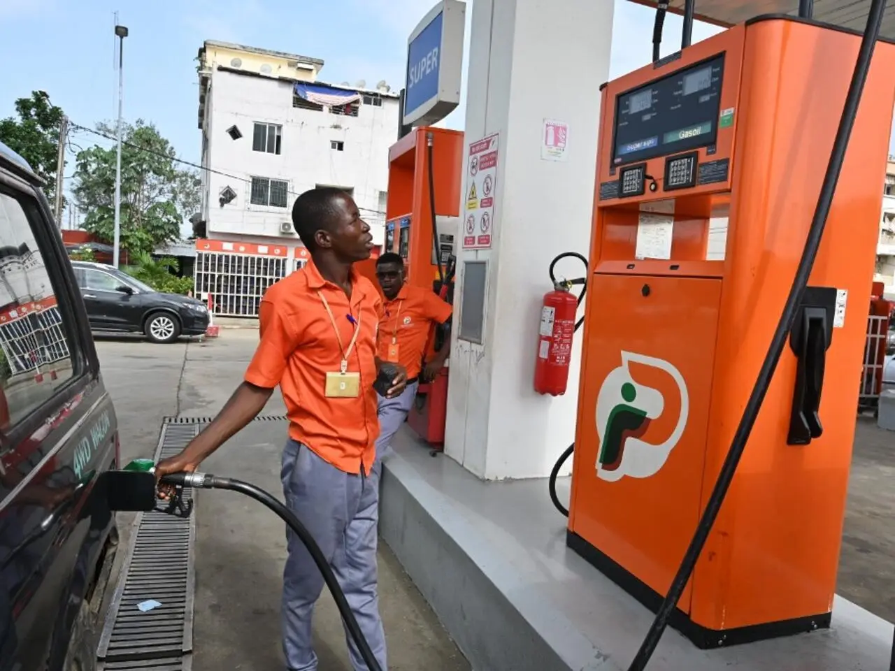 Prix du Carburant en Côte d'Ivoire : la flambée s'aggrave, super et gasoil au plus haut à la pompe