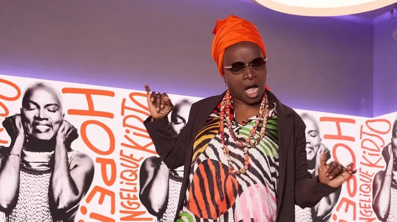 Hollywood Walk of Fame : Angélique Kidjo devient la première musicienne africaine à recevoir son étoile