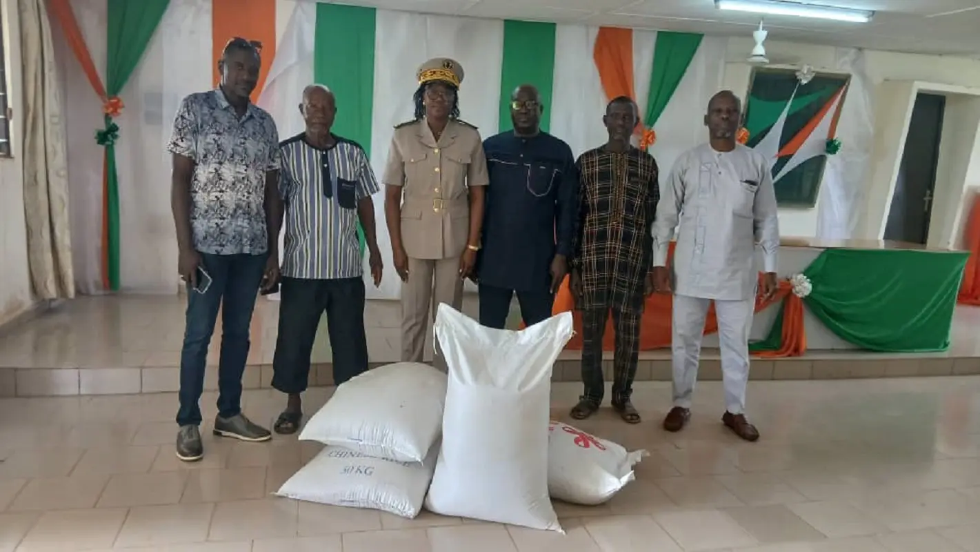 Ouragahio : 110 sacs de riz offerts aux populations du Grand Ouragahio à la veille de l'Indépendance