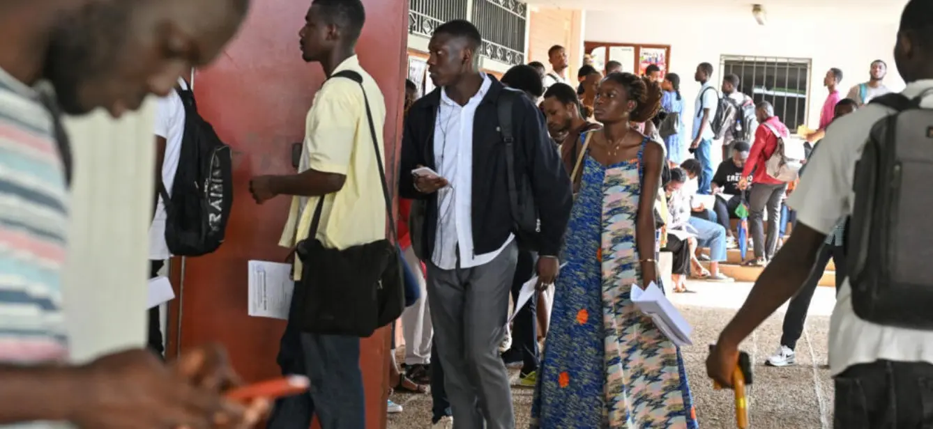 " On travaille pour payer loyer et transport " : ce qui explique les petits salaires malgré les gros diplômes