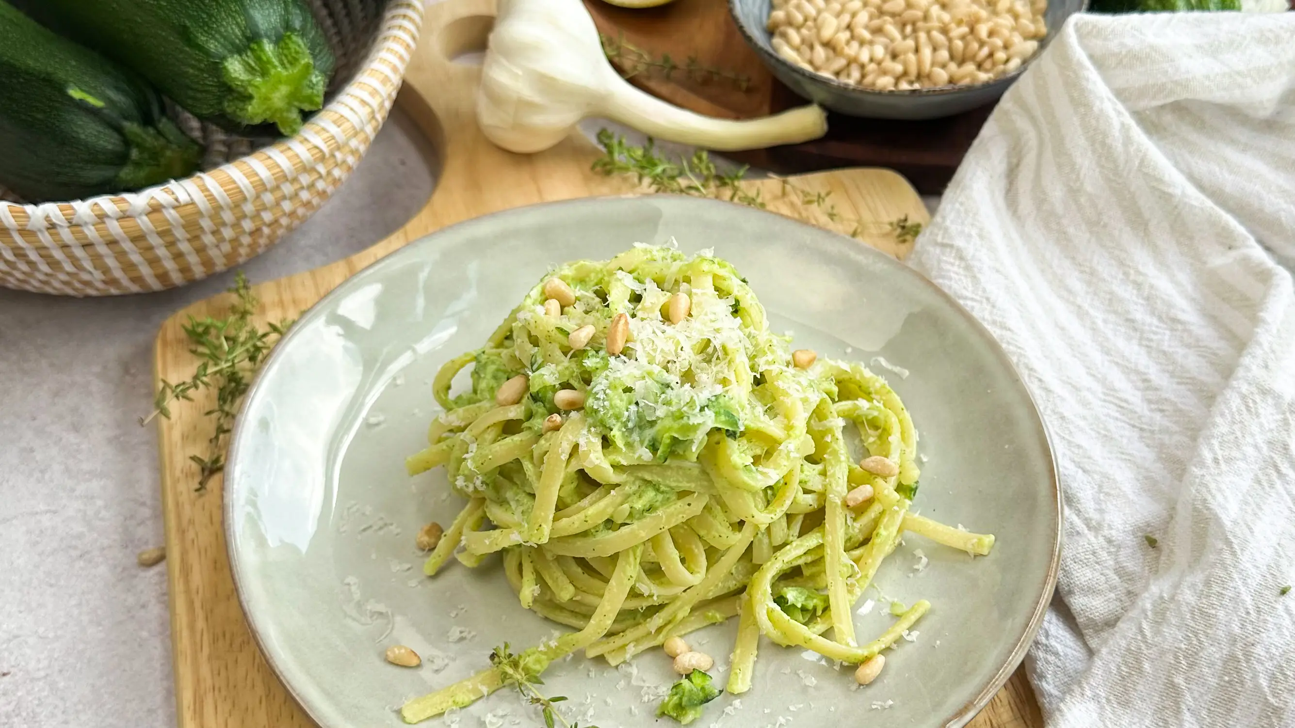 Pâtes aux courgettes : Cette astuce toute simple remplace la crème et rend la sauce incroyablement soyeuse