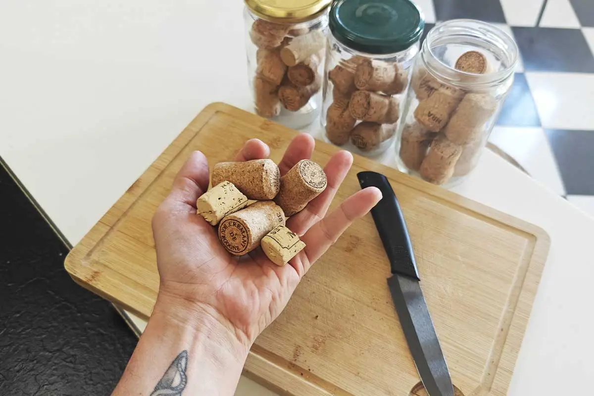 Moucherons dans la cuisine : Ce simple bouchon de liège peut vous aider à les éloigner