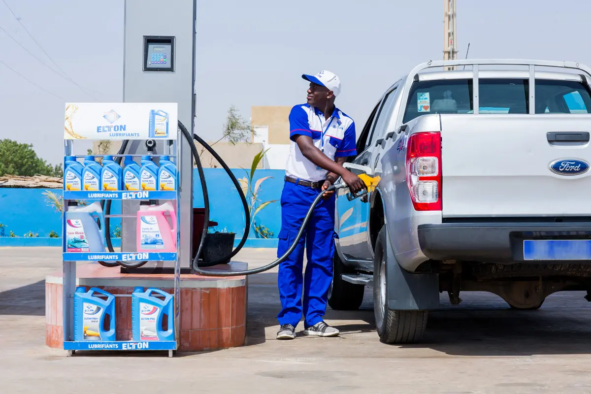 Sénégal : Le litre de super à 990 F CFA, l'État ajuste les prix des carburants