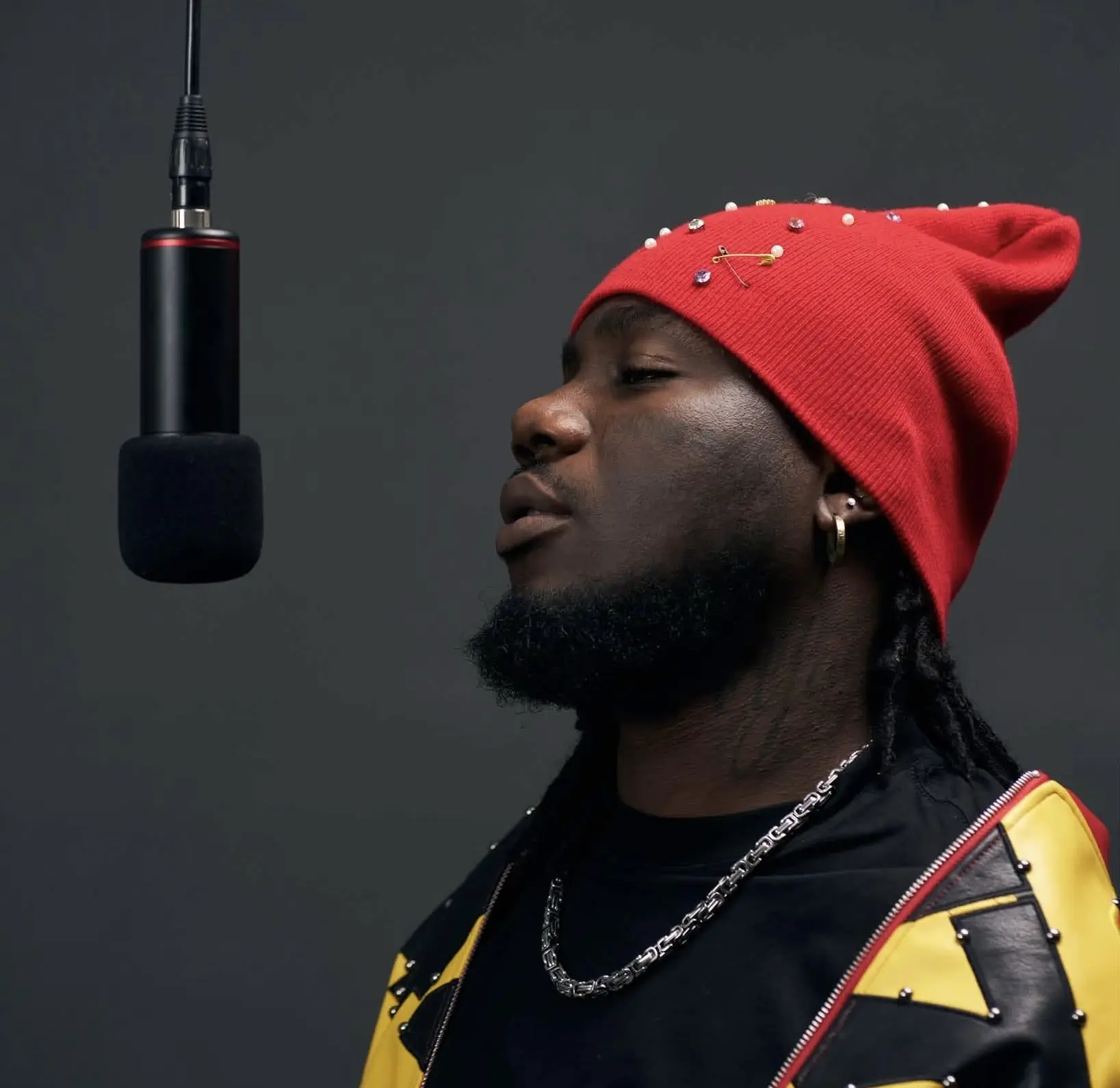 Dydy Yeman totals over 10 million views with the hit 'Casse Tes reins'