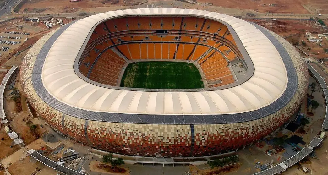 Football africain: selon la CAF, plus de 20 pays sur 54 ne disposent pas de stade homologué sur leur propre sol