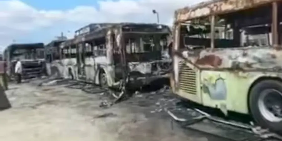 Incendie à la Sotra : 55 autobus brûlés, dont 40 entièrement calcinés à Koumassi