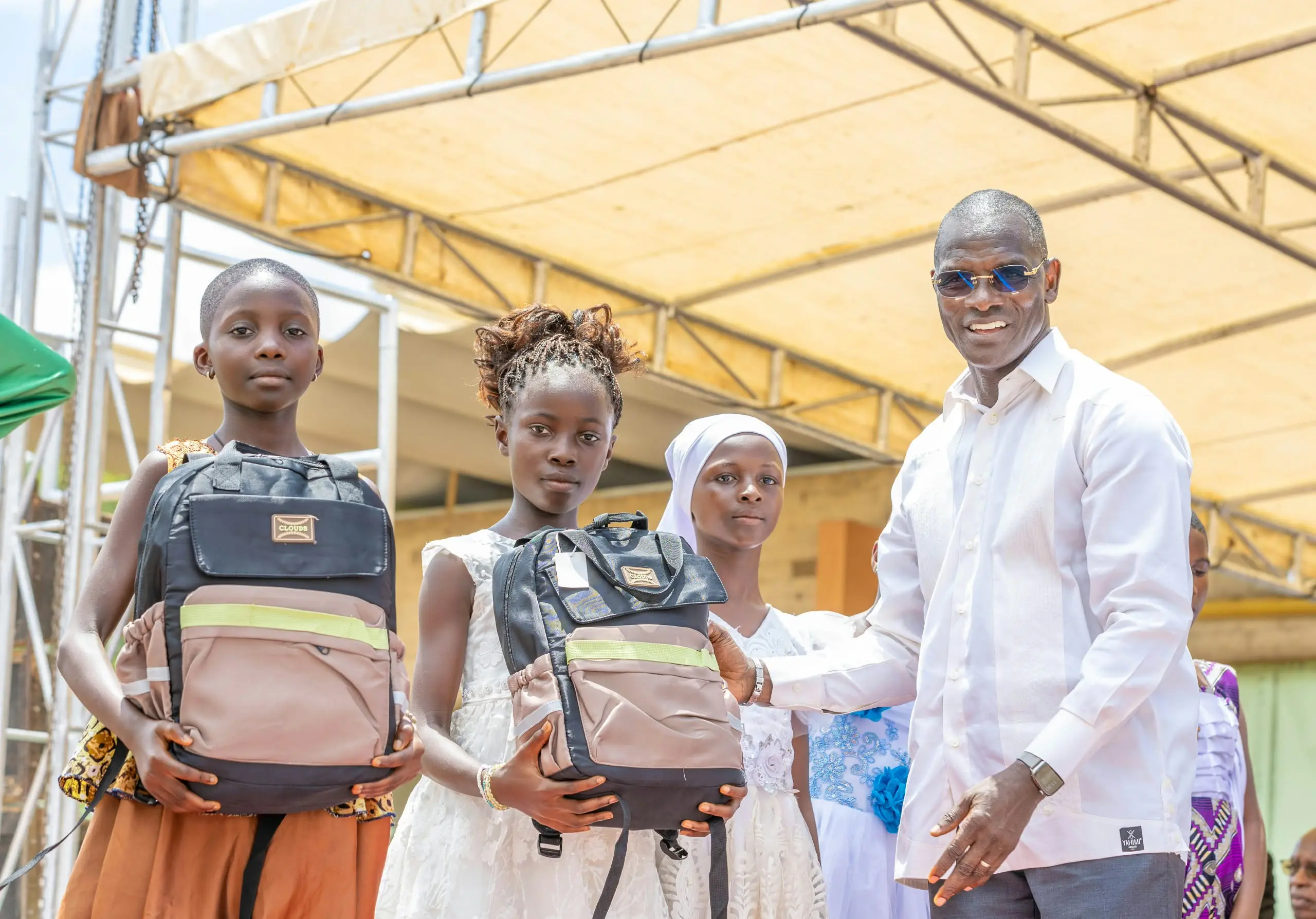 Academic Excellence in the Mountain District: 127 School Champions Awarded