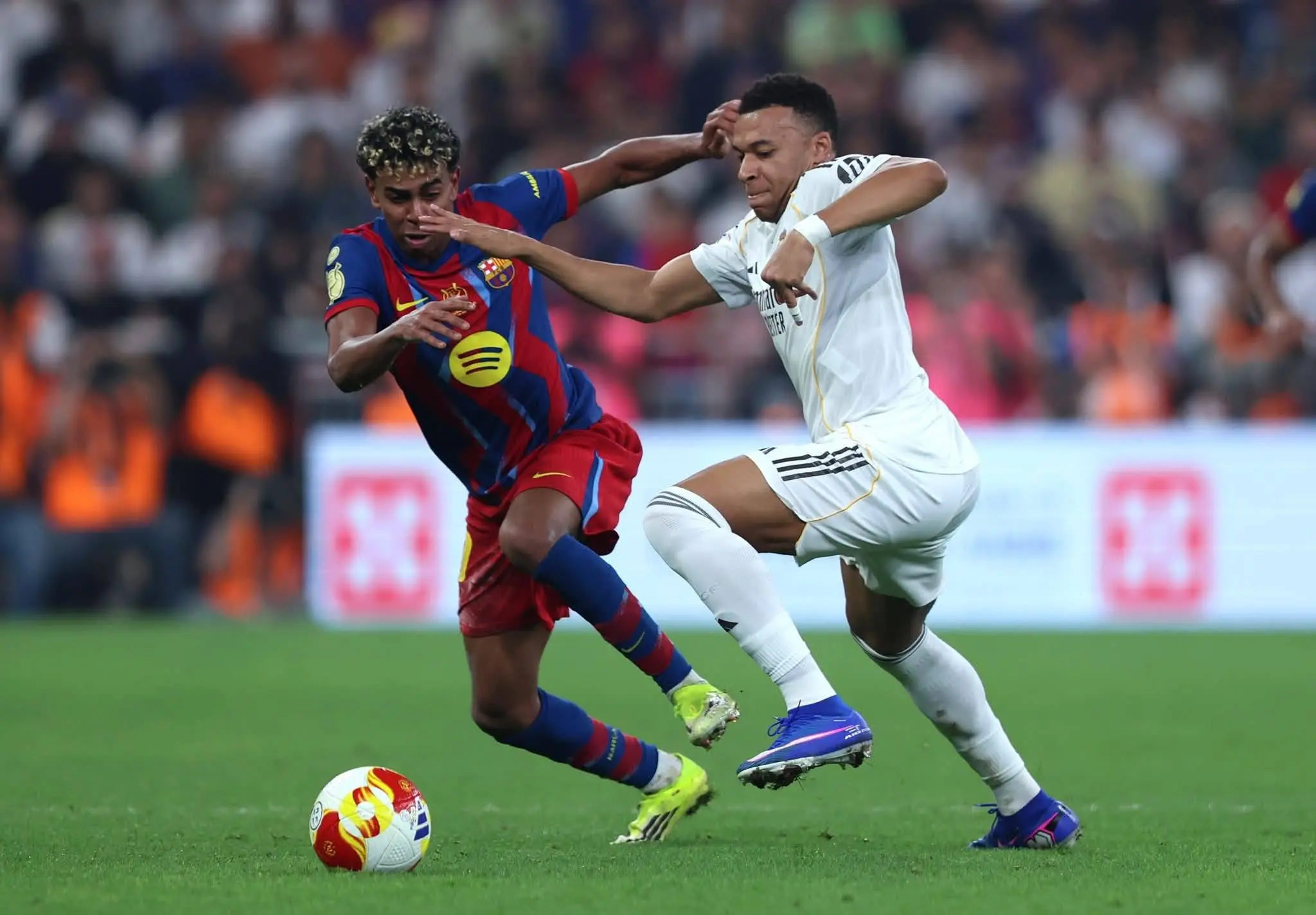 Ballon d'Or 2026: Lamine Yamal Considers Himself More 'Deserving' of the Title Compared to Mbappé