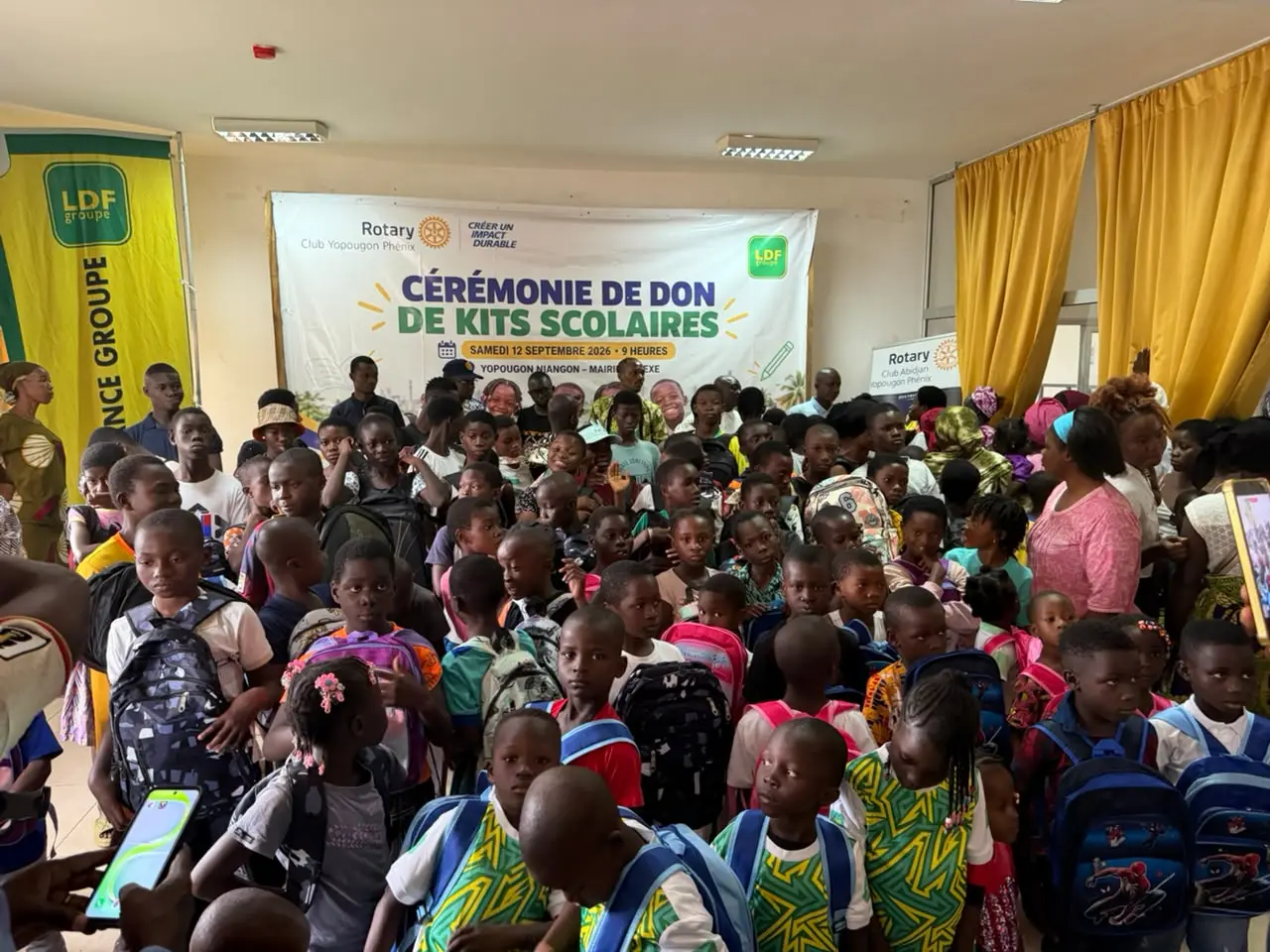 Yopougon : Le Rotary Club cible les quartiers défavorisés pour soutenir les écoliers