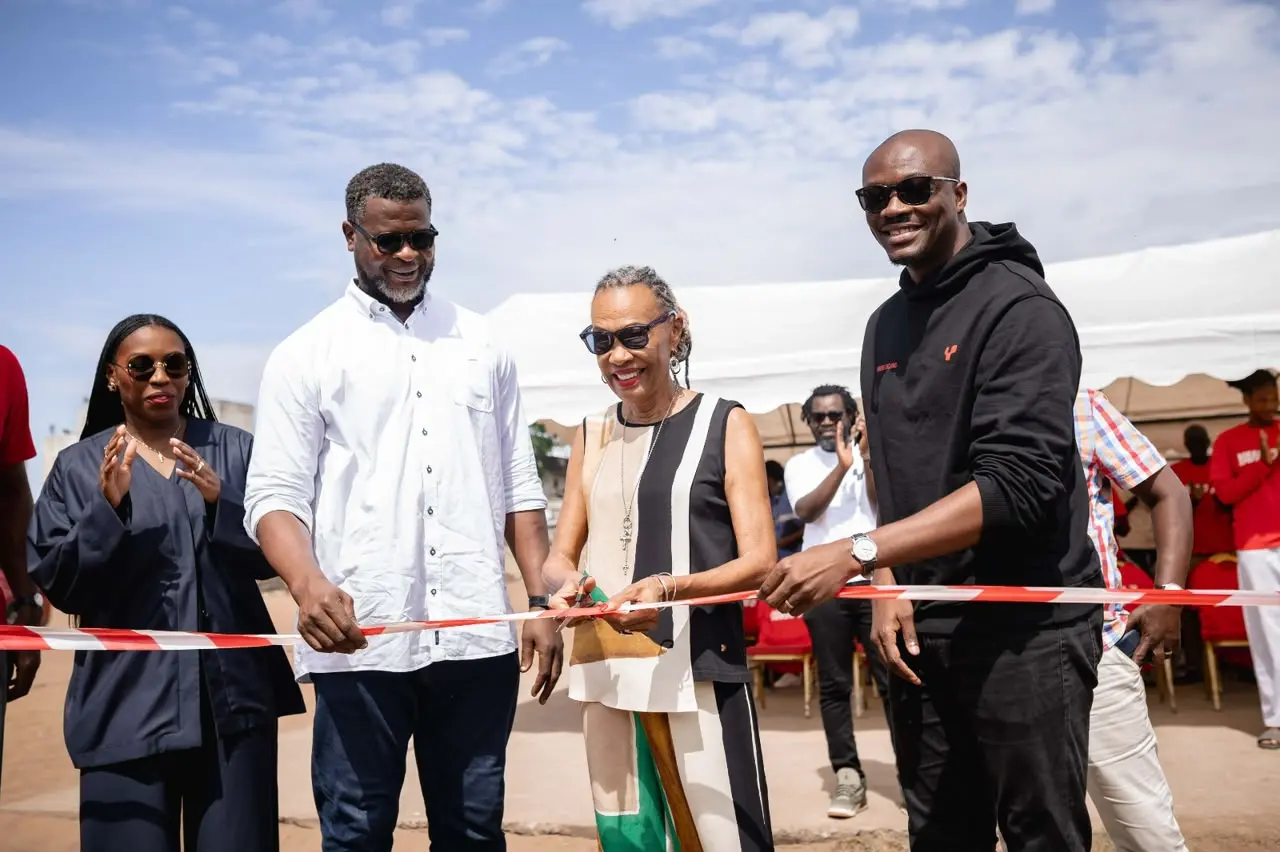 Port-Bouët : un nouveau terrain de basketball au service de la jeunesse