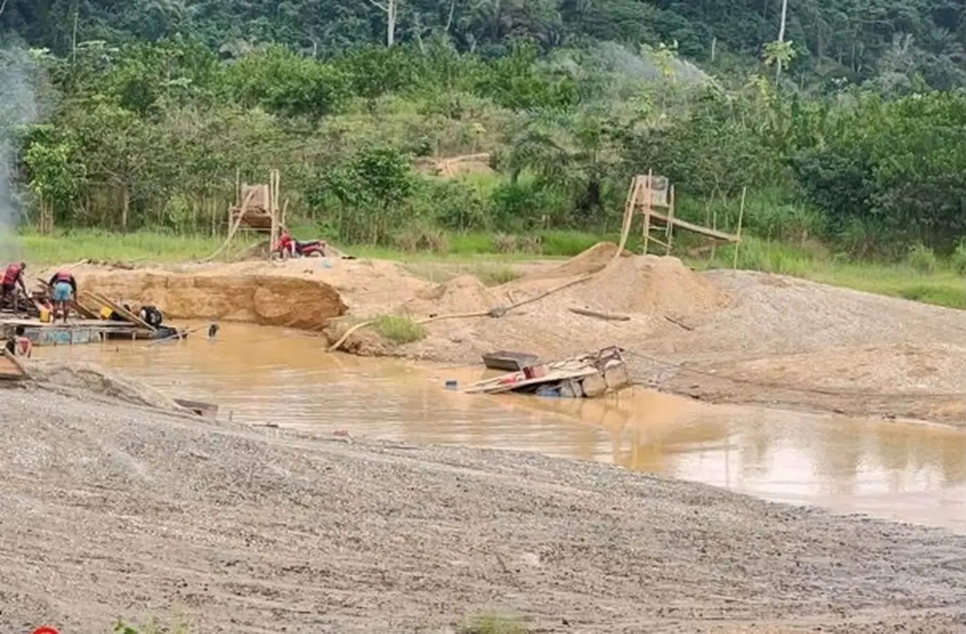 Ivory Coast: When Illegal Gold Mining Causes Human and Ecological Disasters (Investigation)