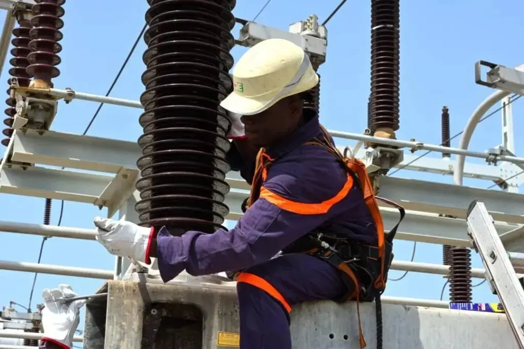 Sikensi : 12 localités concernées par des coupures d’électricité du 29 septembre au 1er octobre