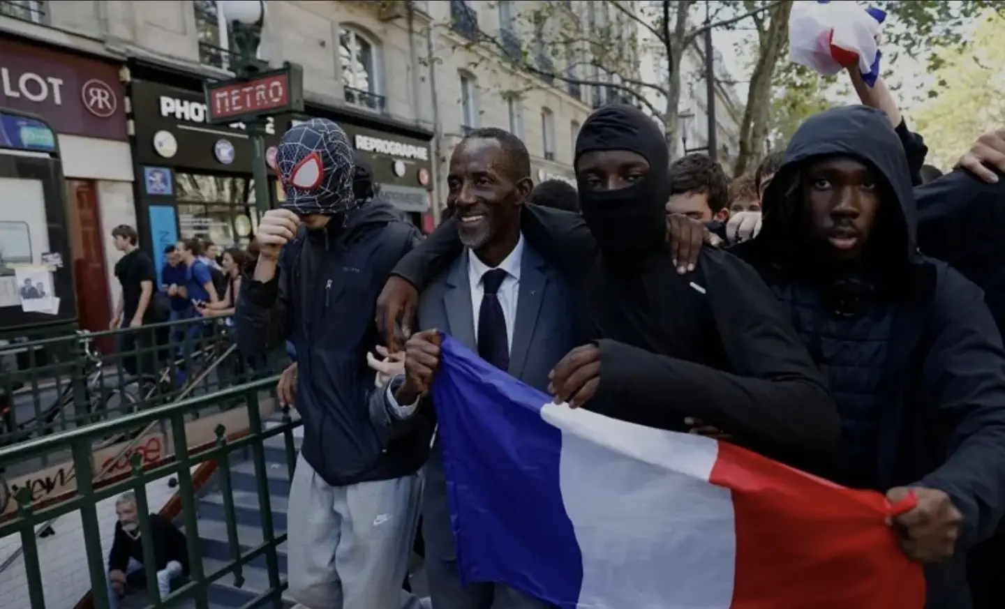 France : Bally Bagayoko, le maire devenu bouclier des lycéens « grévistes »