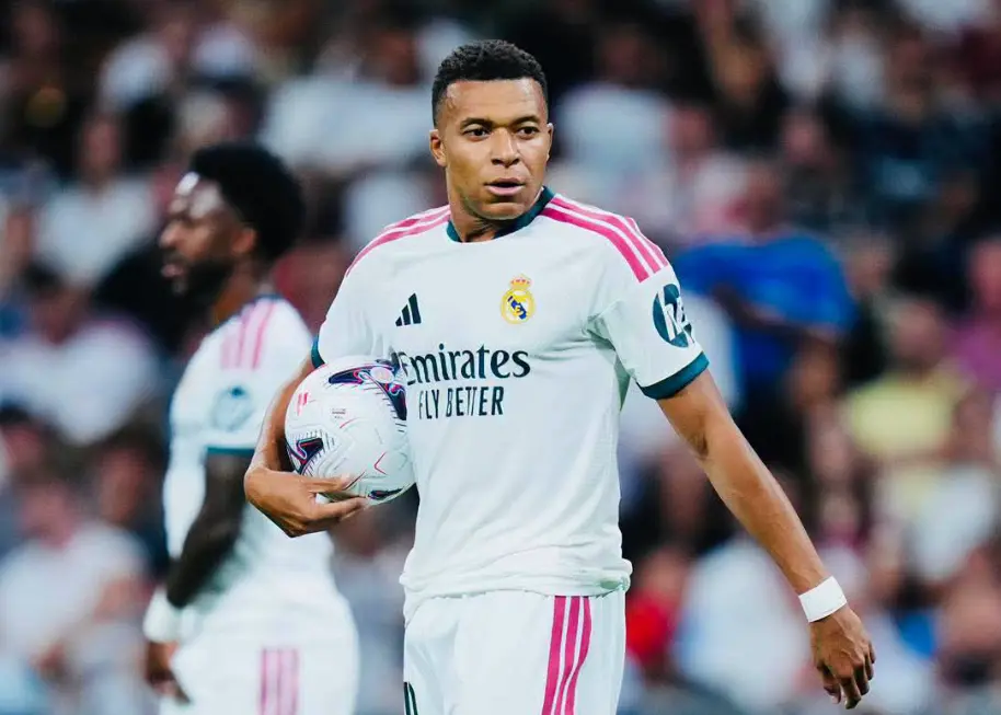 Ballon d’Or 2026 : 3 joueurs remplissent les 3 critères, l’un d’eux échappe à Kylian Mbappé