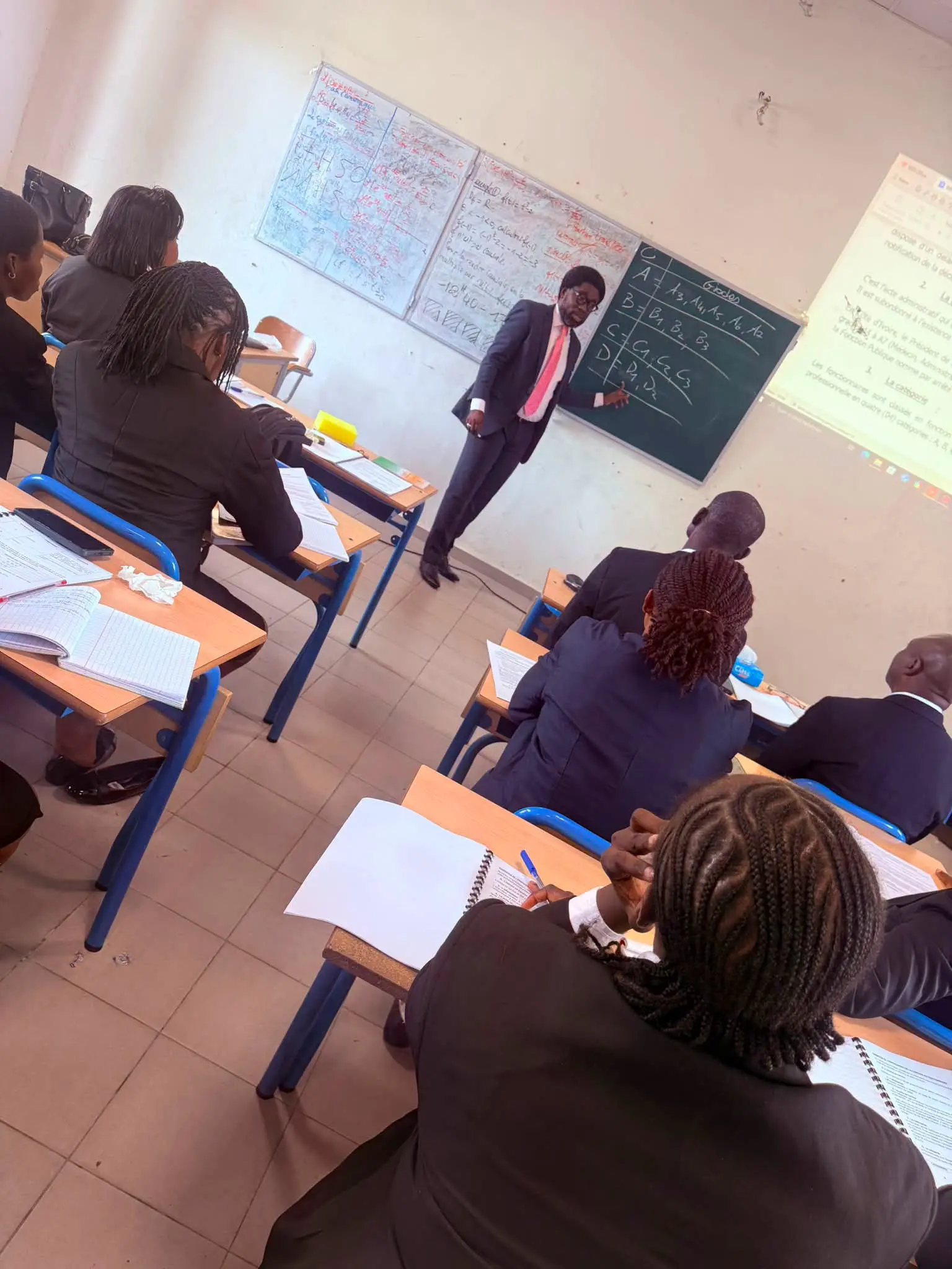 Fonction publique ivoirienne : precision sur les durées des congés et permissions d’absence