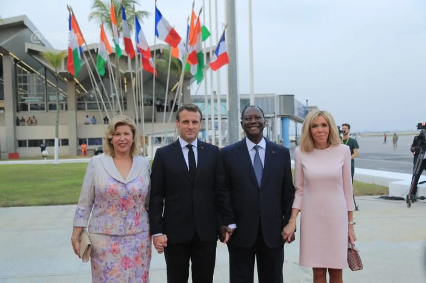 Côte d'Ivoire : Des cadres des impôts auditionnés / Macron attendu à Abidjan / Rififi dans la filière Cacao